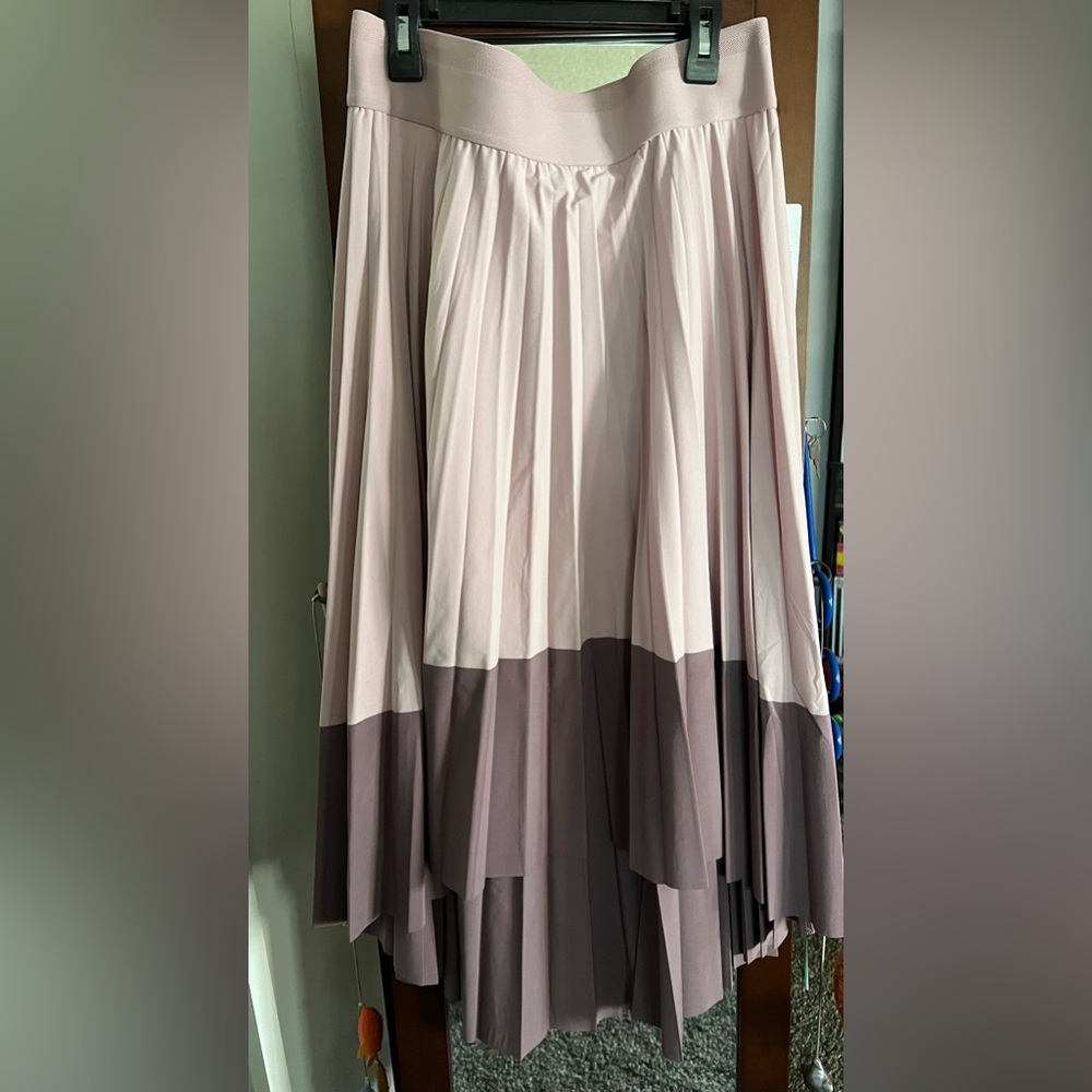 NWT Athleta Two-Tone Pleated Skirt Sz M